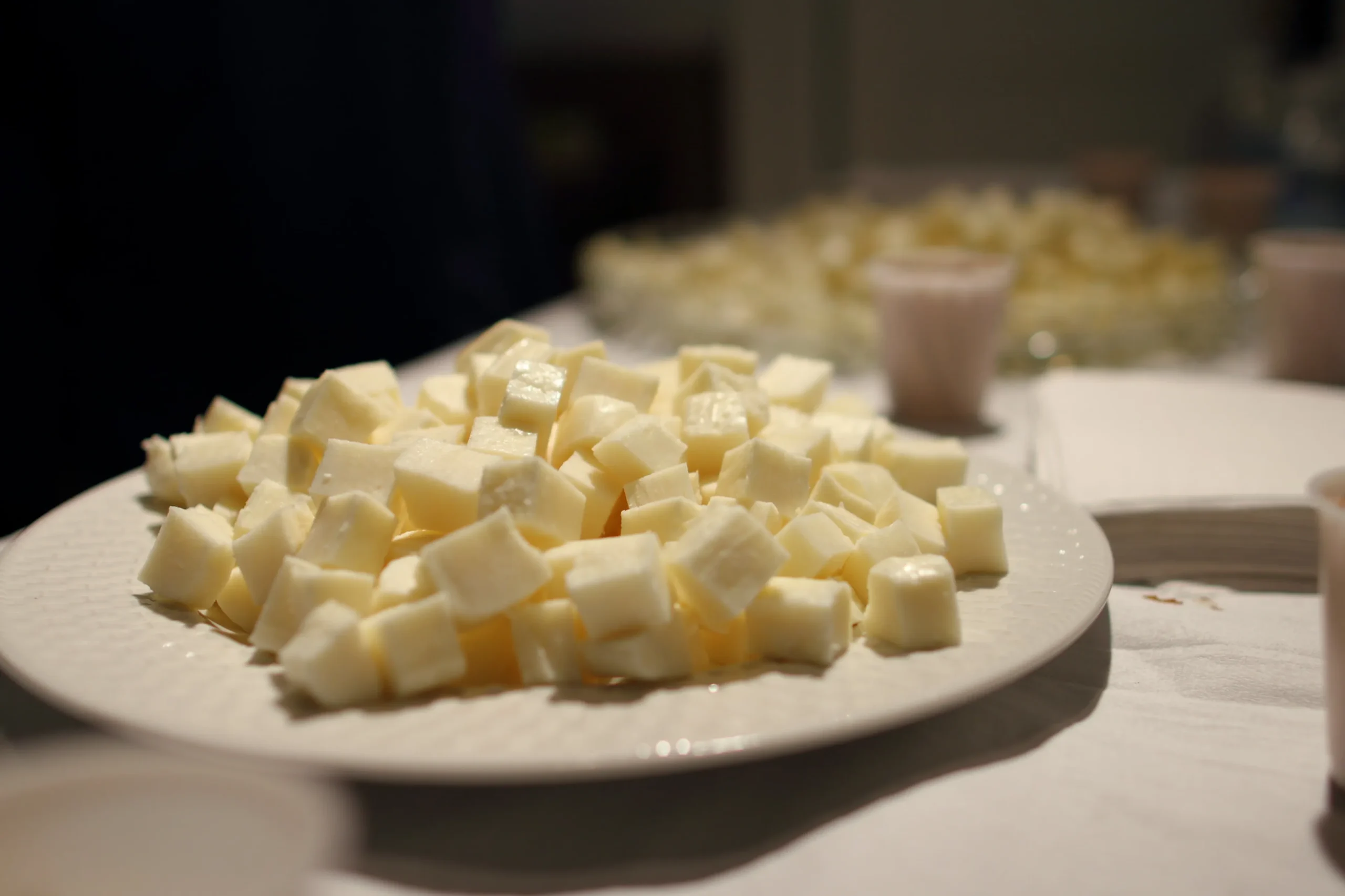 Entre los platos más característicos de Chipre, encontramos el Halloumi.